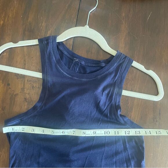 LULULEMON Bend and Twist Tank in Deep Indigo Size 6 - Picture 8 of 9